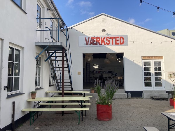 Demokrati Garage