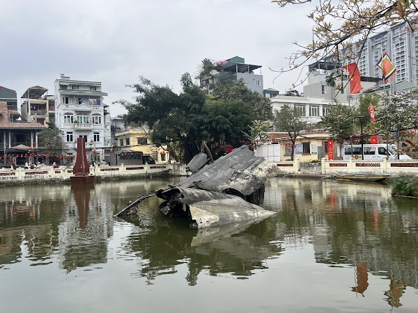 Hồ B52