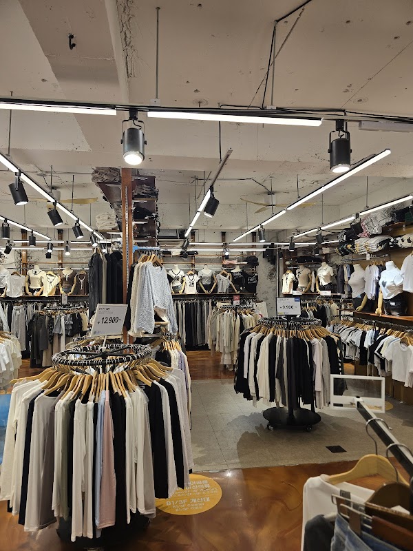 M. Playground 5