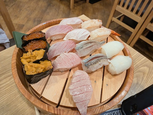 Sushi Restaurant FUJIYAMA TOKYO Shinjuku East 4