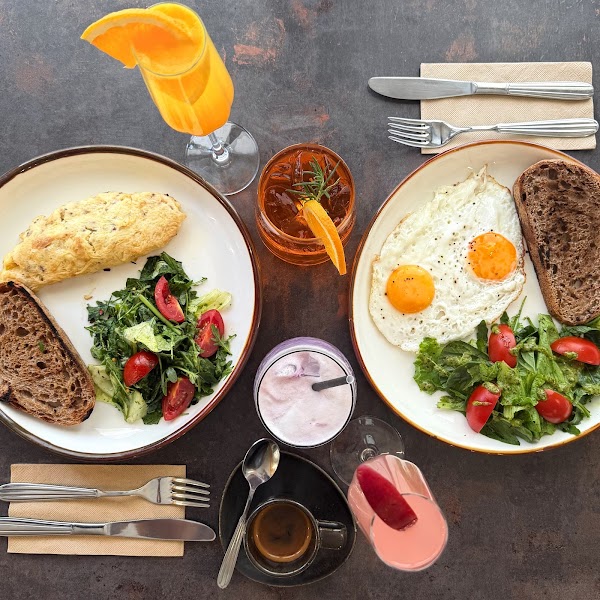 Yolk & Co 1