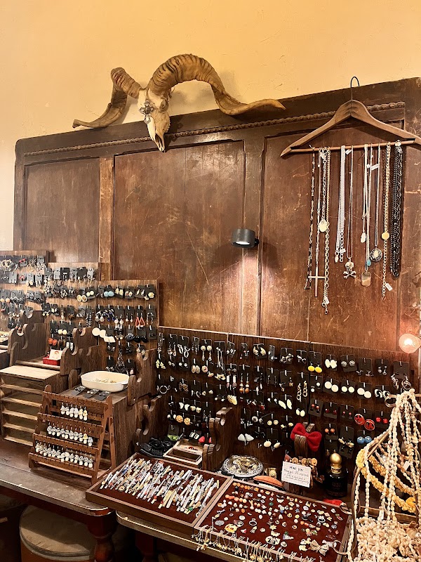 Deeritage - Vintage Jewelry 3