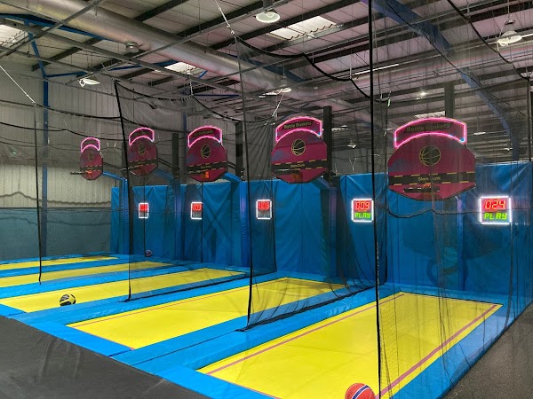 AirHop Adventure & Trampoline Park Bristol 4