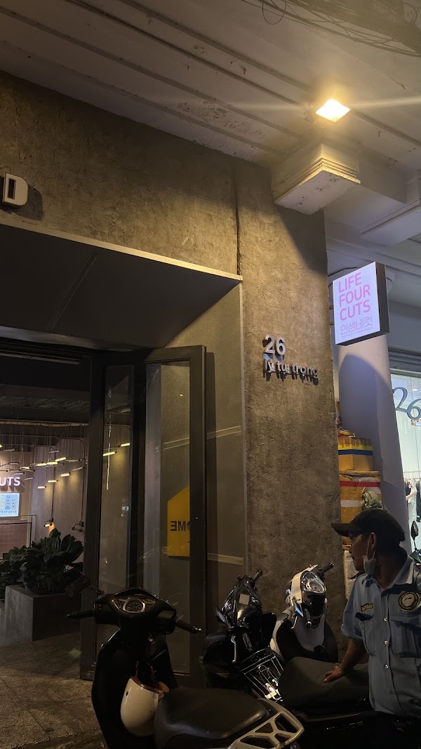 Life Four Cuts Lý Tự Trọng 4