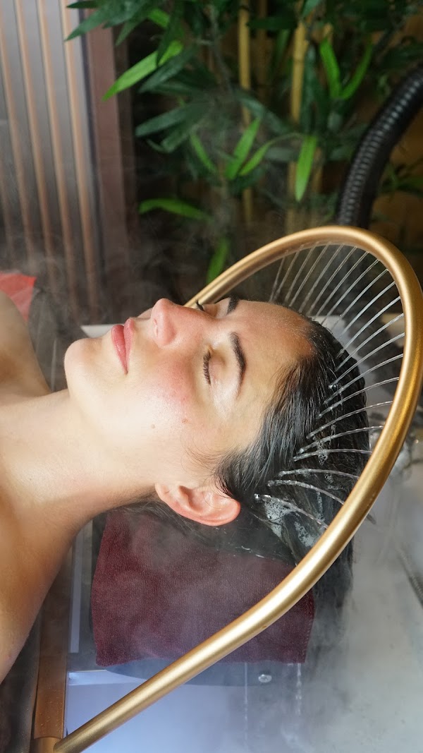 M Kami Japanese Head Spa ( CBD )