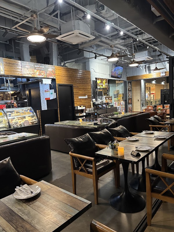 Surf And Turf Grill and Bar 2