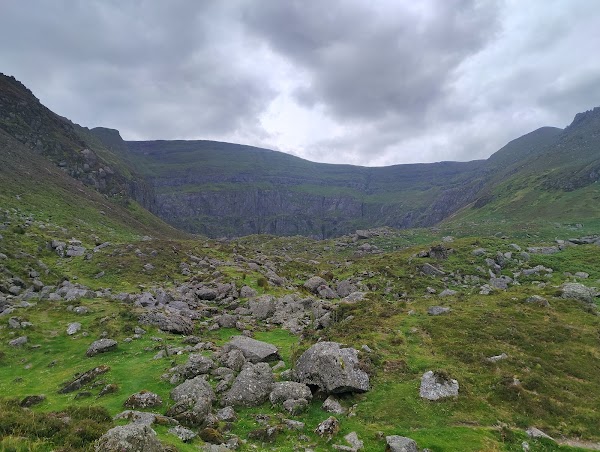 Coumshingaun Lough Trailhead 3