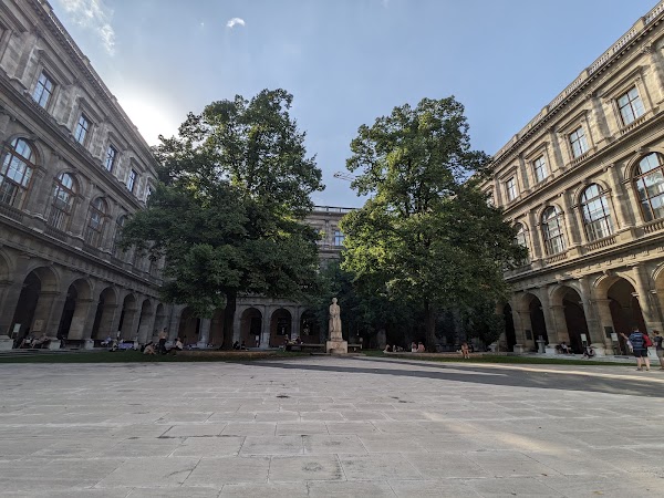 Arkadenhof