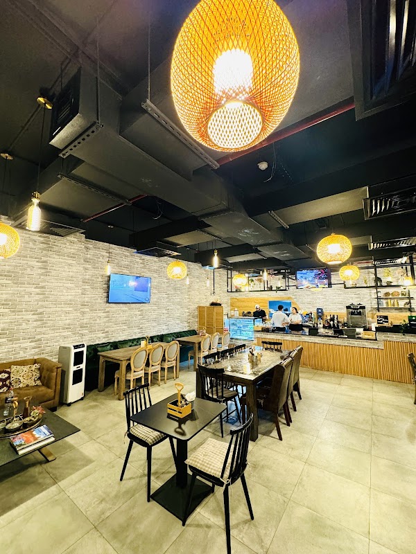 Slate Kitchen & Cafe’ 3