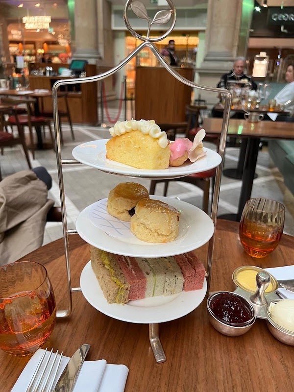 The Fortnum’s Bar & Restaurant at Royal Exchange 3