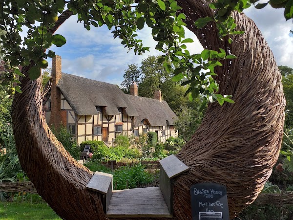 Anne Hathaway's Cottage 5