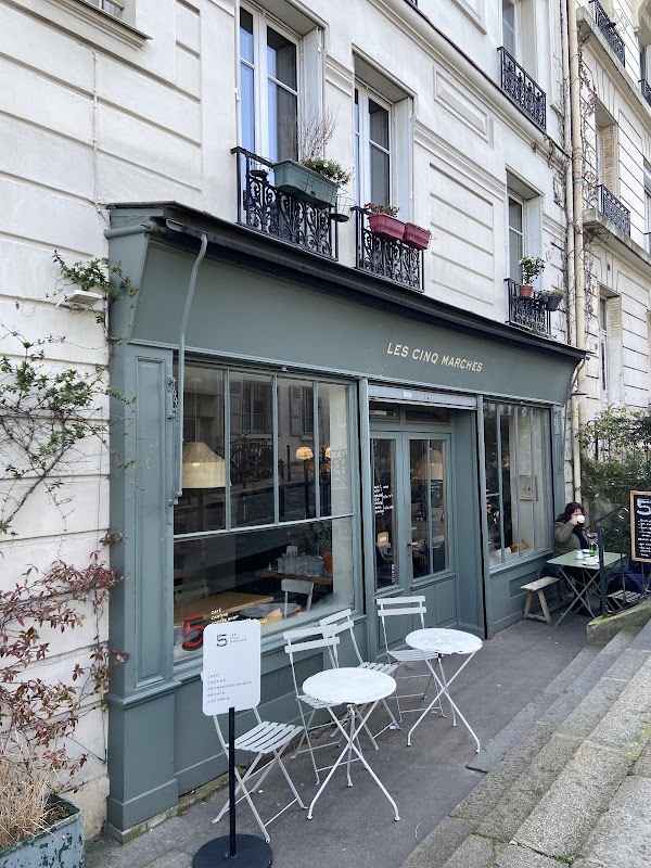 Les 5 Marches - café cantine 4