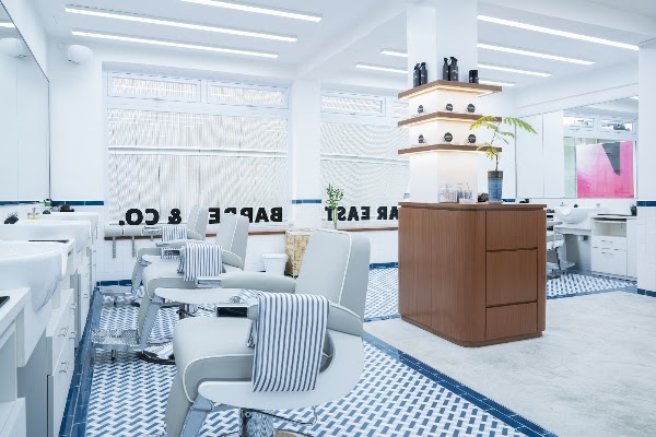 Too Far East Barber & Co. (Causeway Bay) 5