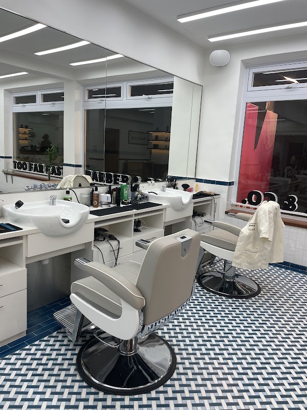 Too Far East Barber & Co. (Causeway Bay) 3