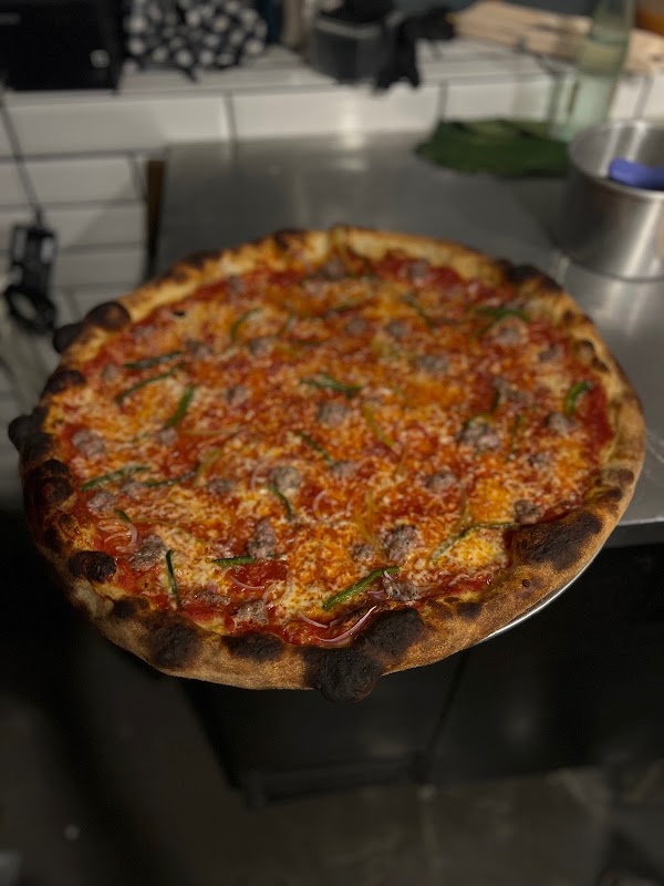 HANK’S Pizza Choza 5