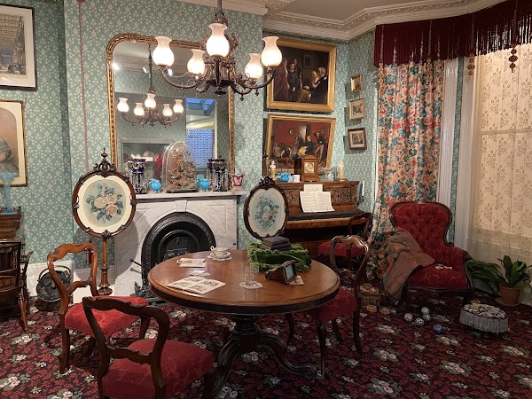 Museum of the Home 4