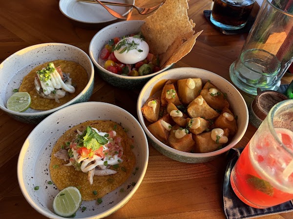 Mana Uluwatu Restaurant & Bar 4