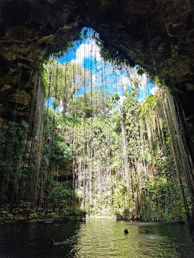 Ik Kil Cenote
