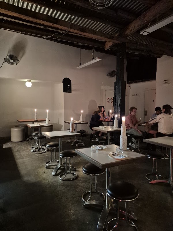 Oranj • Restaurant, Wine Bar & Cafe 3