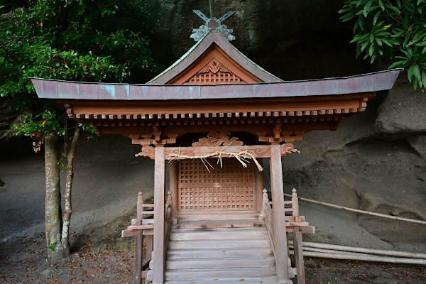Motojima Shrine 1
