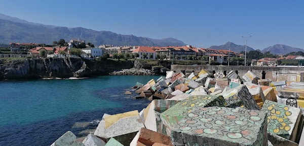Llanes