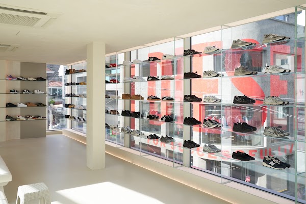 KREAM DOSAN FLAGSHIP STORE 4