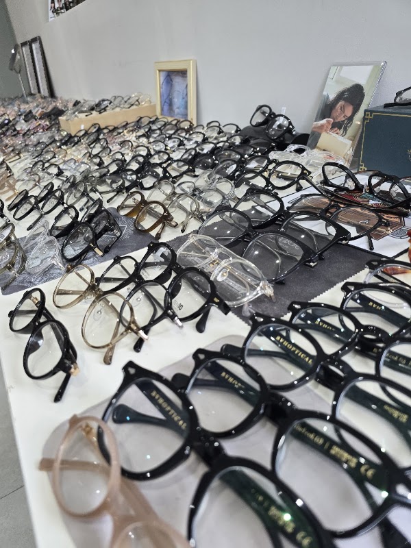 옵틱라이프안경 홍대점 OpticLife Hongdae Glasses Optical Sunglasses Lenses 弘大眼鏡 / 弘大眼镜 太陽鏡 メガネ サングラス 4
