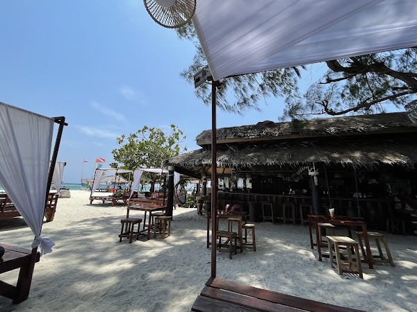 Elephant Bar and Beach Lounge