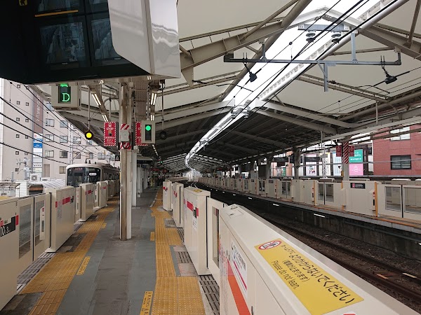 Jiyūgaoka Station