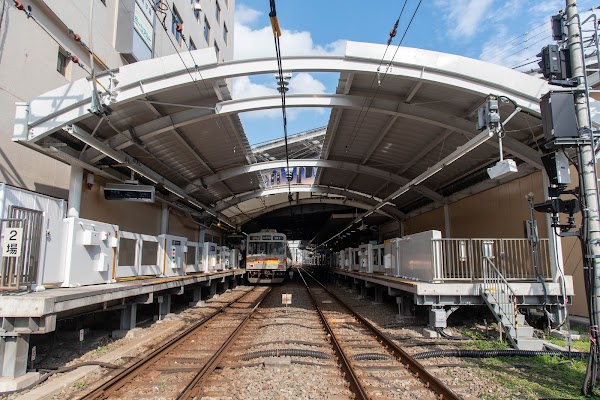 Jiyūgaoka Station 3