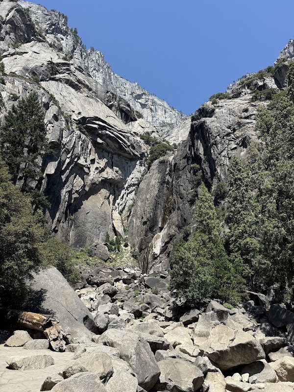 Lower Yosemite Fall Trail 5