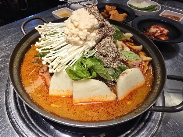 Myeongdong House Gamjatang Korean BBQ Restaurant 3