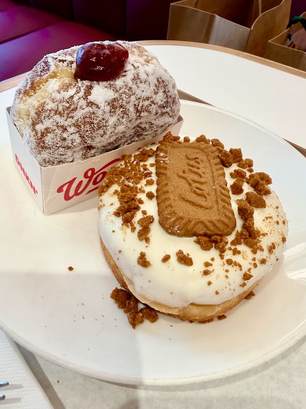 Dunkin Wonders Cheongdam 4