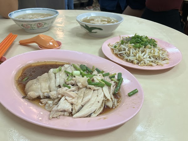 Cowan Street Ayam Tauge & Koitiau Restaurant 3