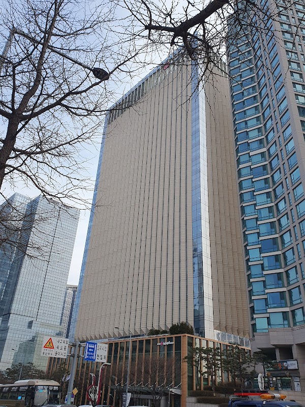 LG U+ Head Office