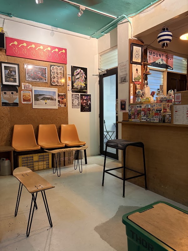 Piu Piu Piu Cafe 2