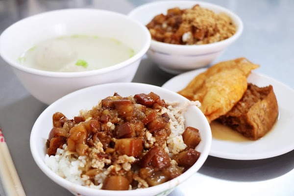 前金肉燥飯 4