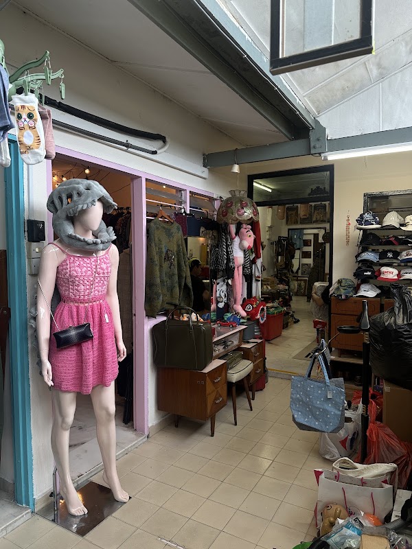 Weird Space | Vintage, Thrift & Nostalgia Store SS4 PJ