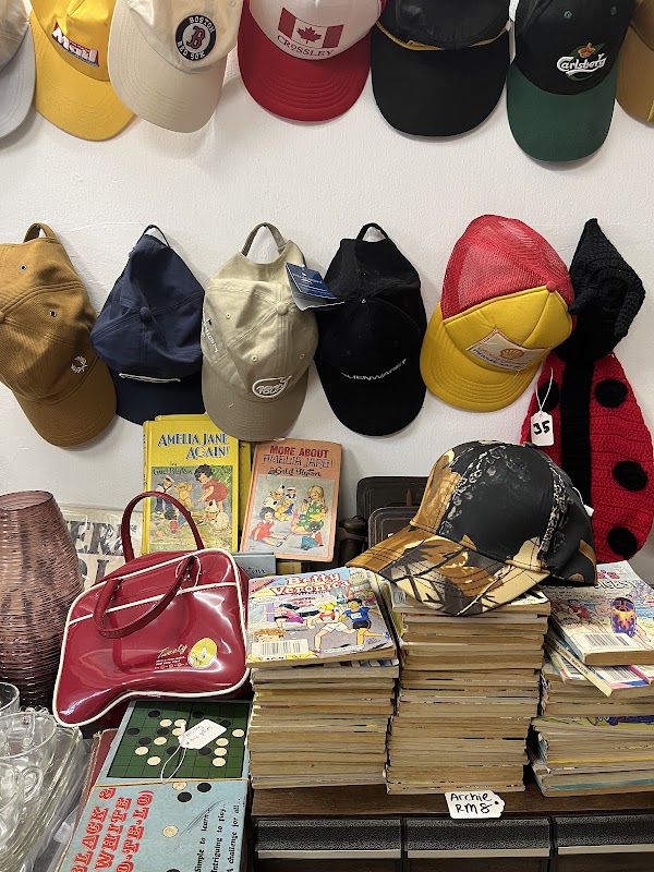 Weird Space | Vintage, Thrift & Nostalgia Store SS4 PJ 2