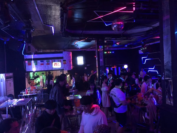 Viva Pub 1