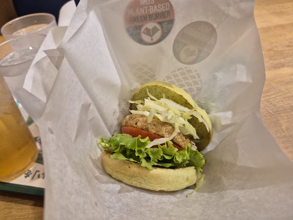 Mos Burger 4