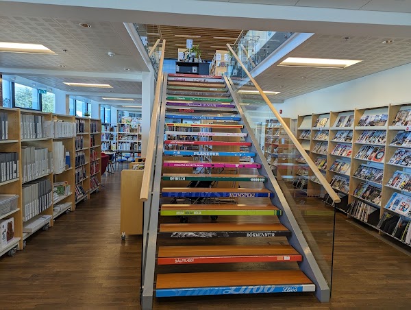 Akureyri Municipal Library 4
