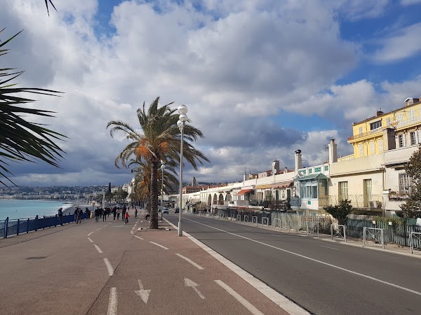 Quai des États-Unis
