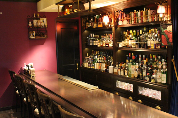 Bar Sherlock 1