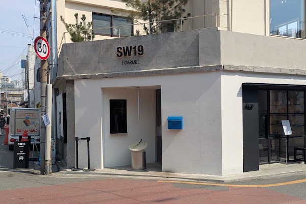 SW19 Seongsu