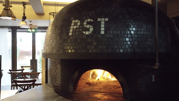 PST Pizza Studio Tamaki - Singapore 3