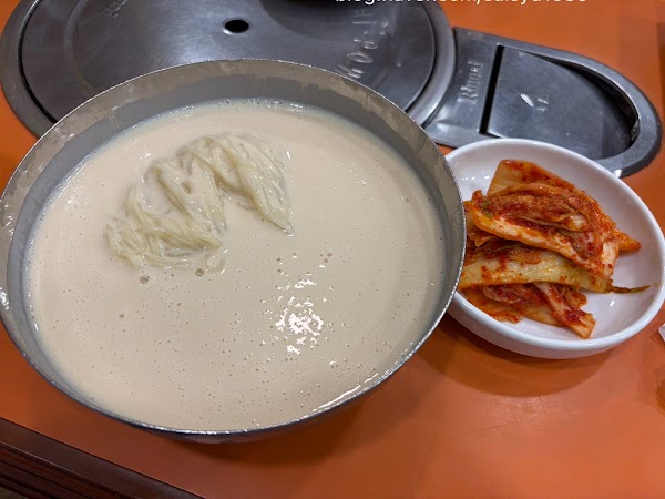 Jinju Hoegwan 3