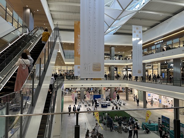 LaLaport Kadoma / Mitsui Outlet Park Osaka Kadoma 5