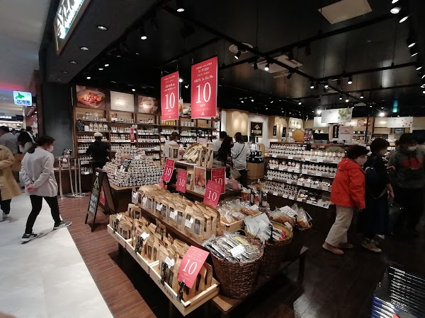 LaLaport Kadoma / Mitsui Outlet Park Osaka Kadoma 3