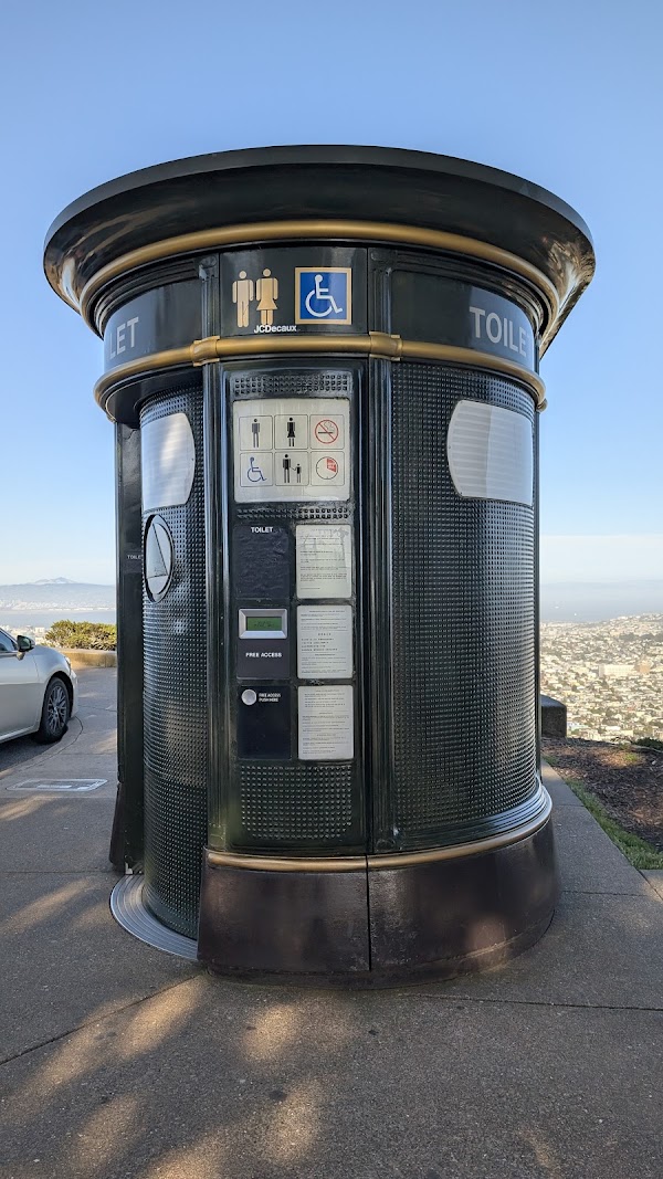 Christmas Tree Point 2